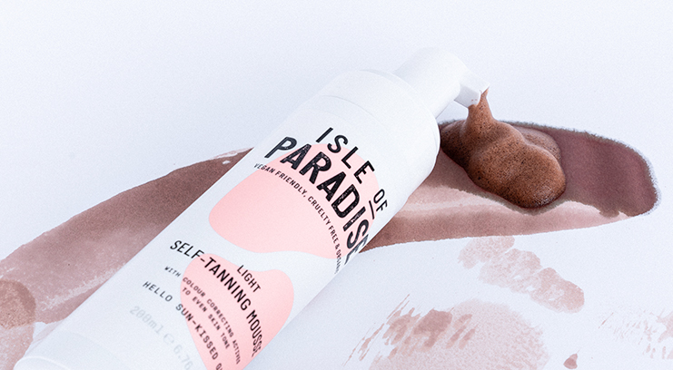 A Tanning Expert Showed Us How To Contour With Fake Tan