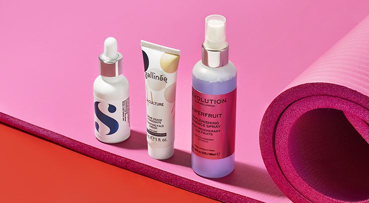 8 Post-Workout Essentials To Pack In Your Gym Bag