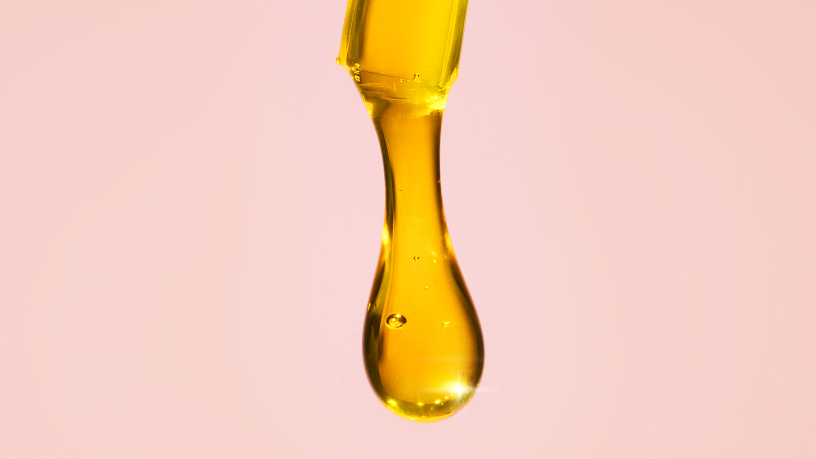 5 Benefits & Uses of Argan Oil for Skin & Hair
