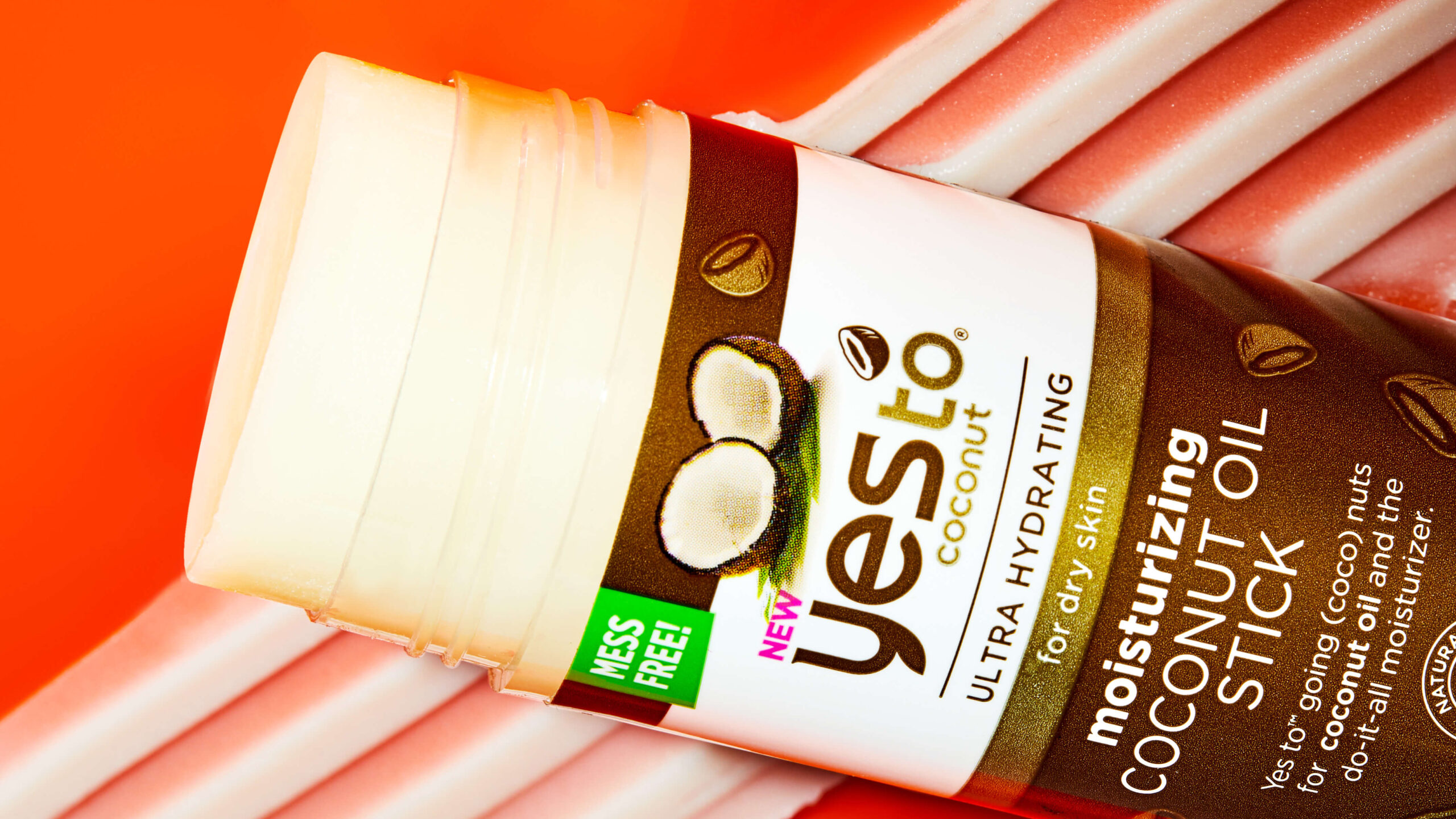 8 Benefits & Uses Of Coconut Oil For Skin & Hair