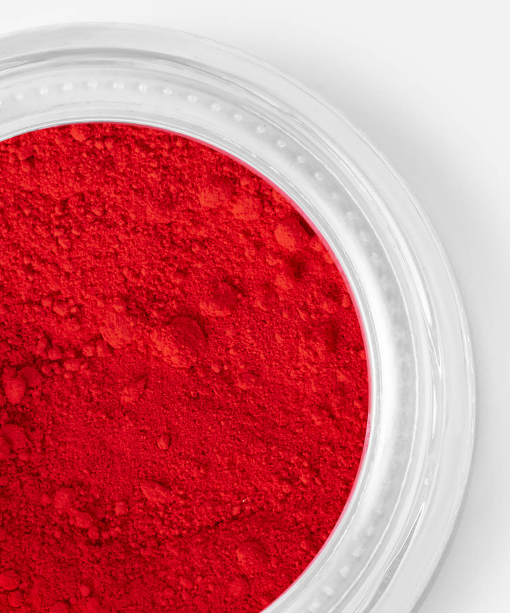 Loose eyeshadow pigment (matte, bright colours tend to work best)