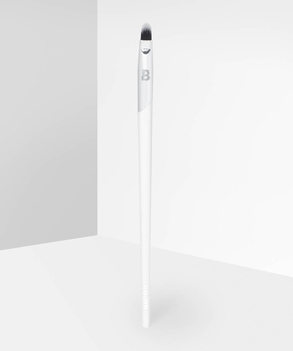 BY BEAUTY BAY ULTRA FINE BRUSH BB209