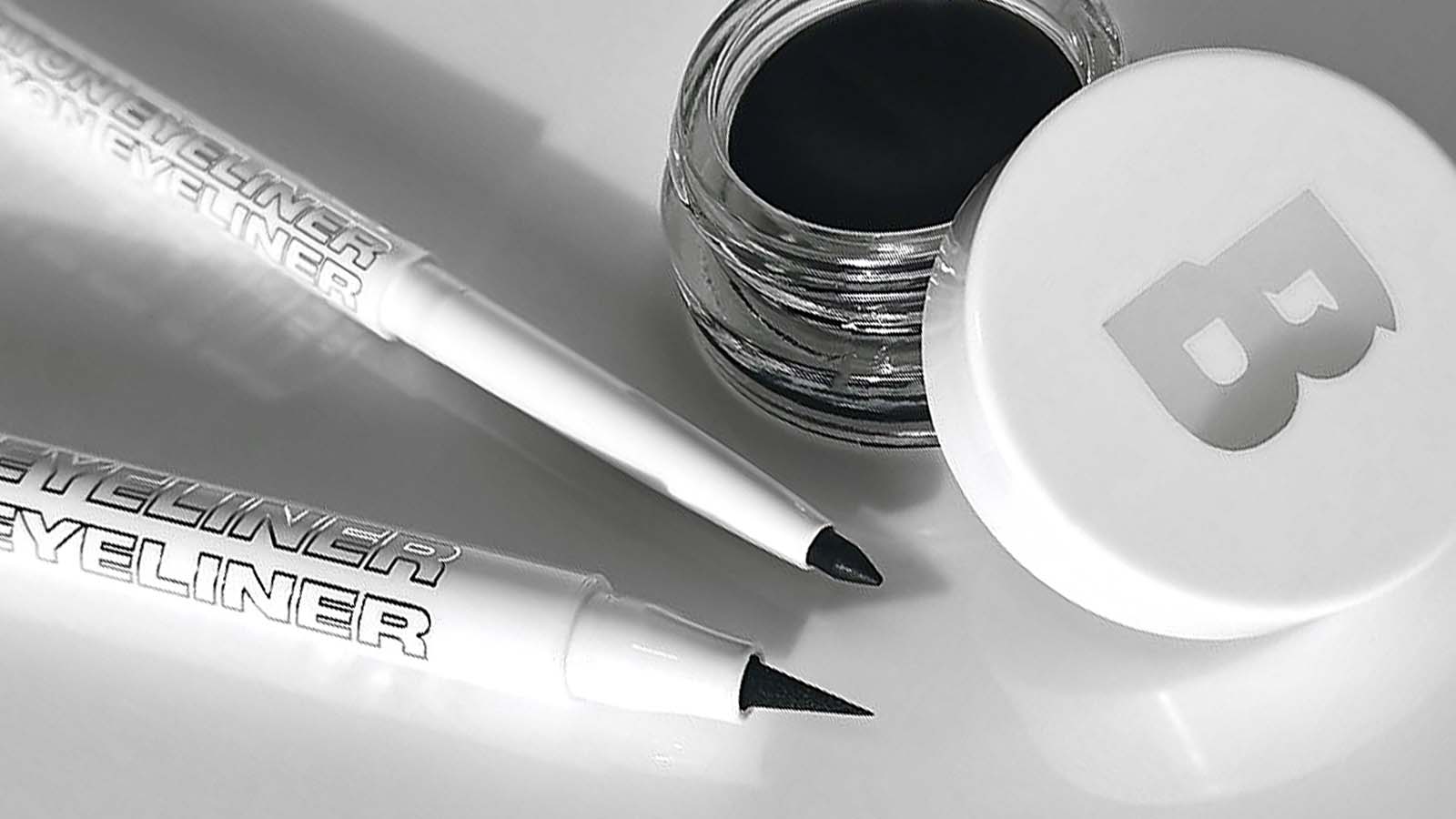 7 Black Eyeliners We&rsquo;re Obsessed With