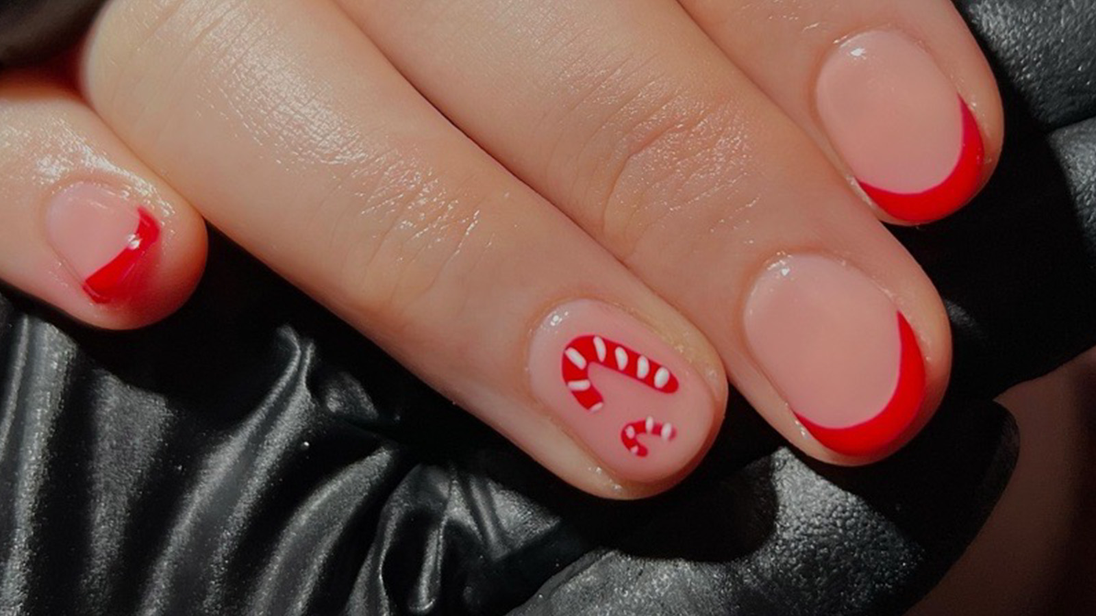 Easy Festive Nail Art Tutorial For Christmas: Candy Canes