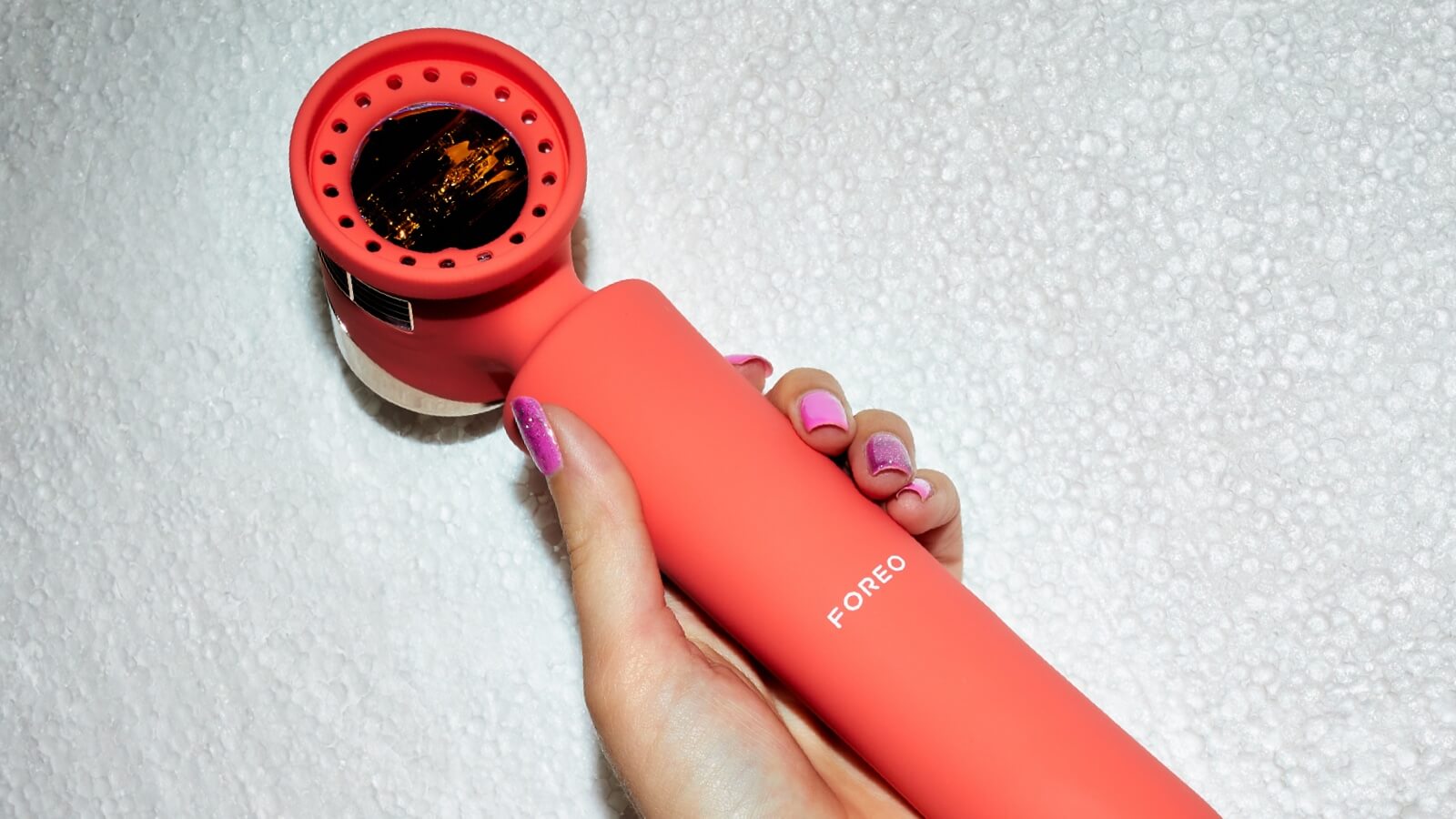 4 Easy At-Home Hair Removal Methods