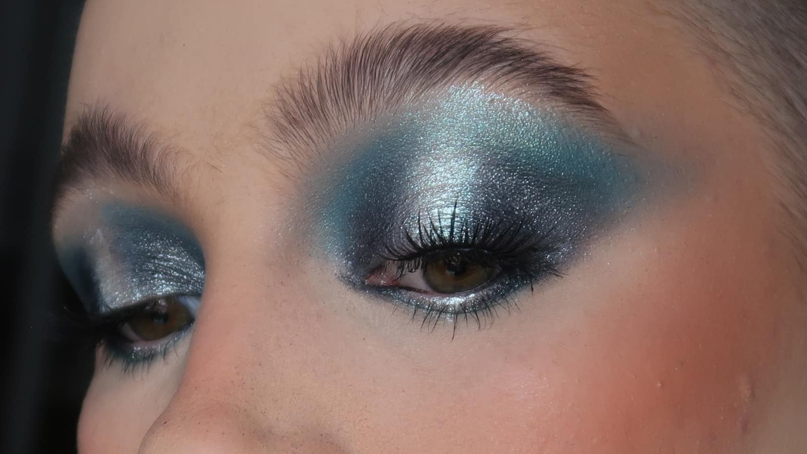 Get The Look: Festive Halo Eye